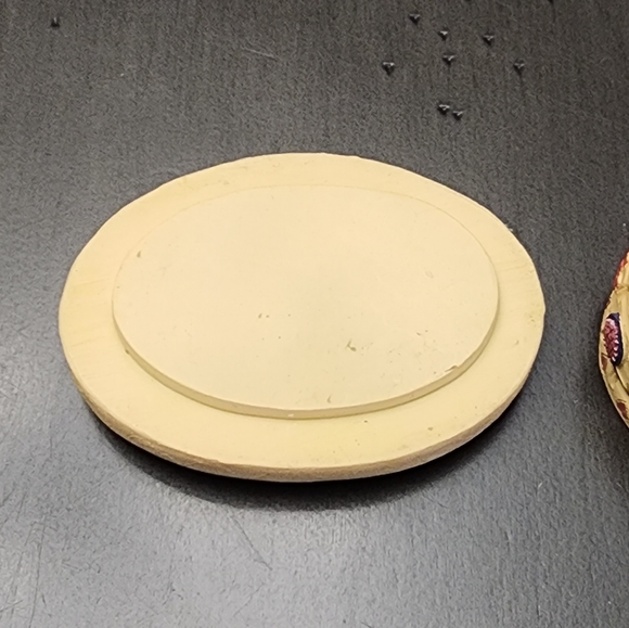 Vintage Dezine Ceramic Small Oval Heart Trinket Box - Picture 4 of 9